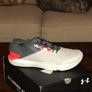 Under Armour Speedfoarm Tribase